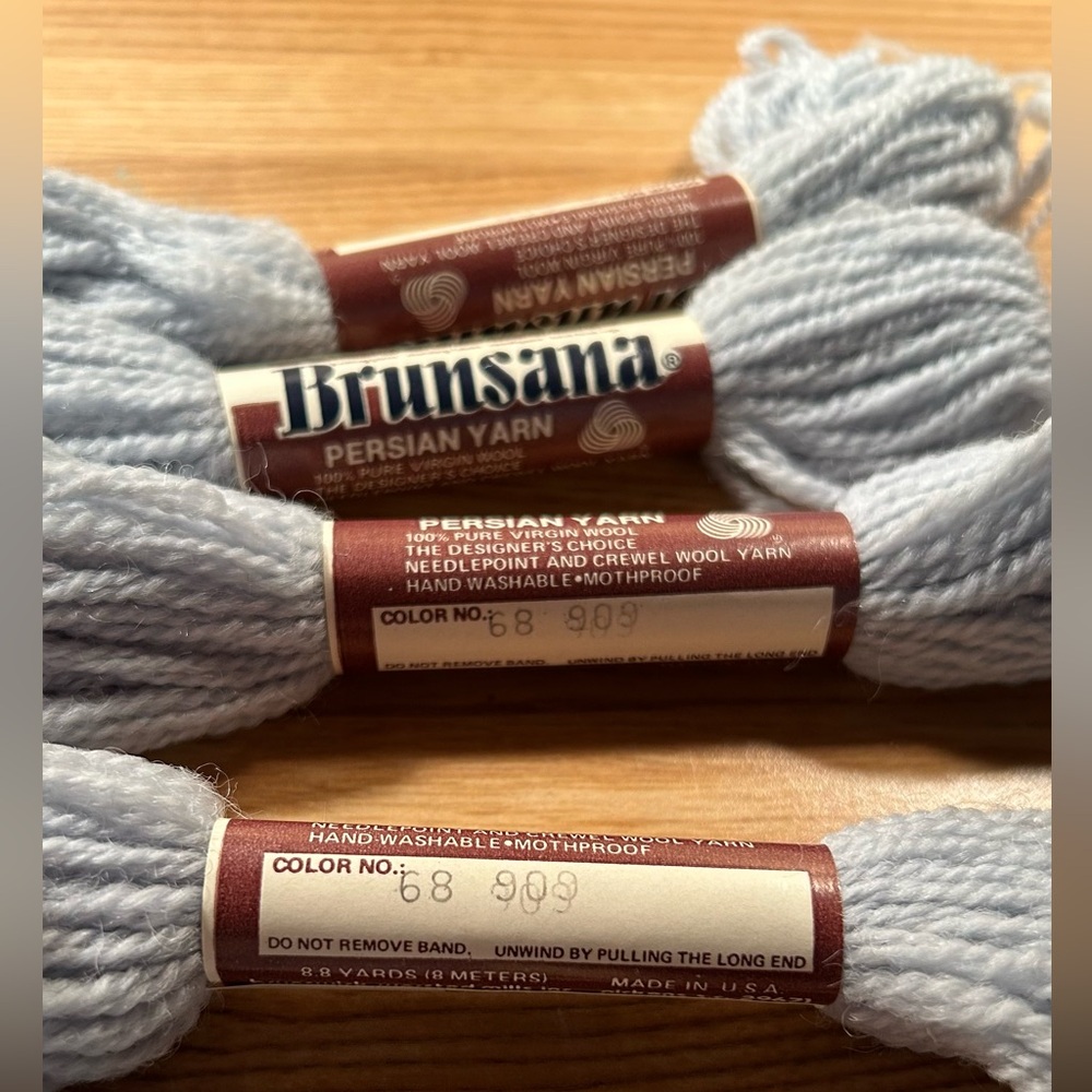 Wool Yarn Persian Brunsana Brunswick blue 10 skeins - Picture 3 of 4